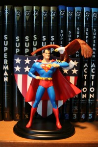 Superman #14 Statue